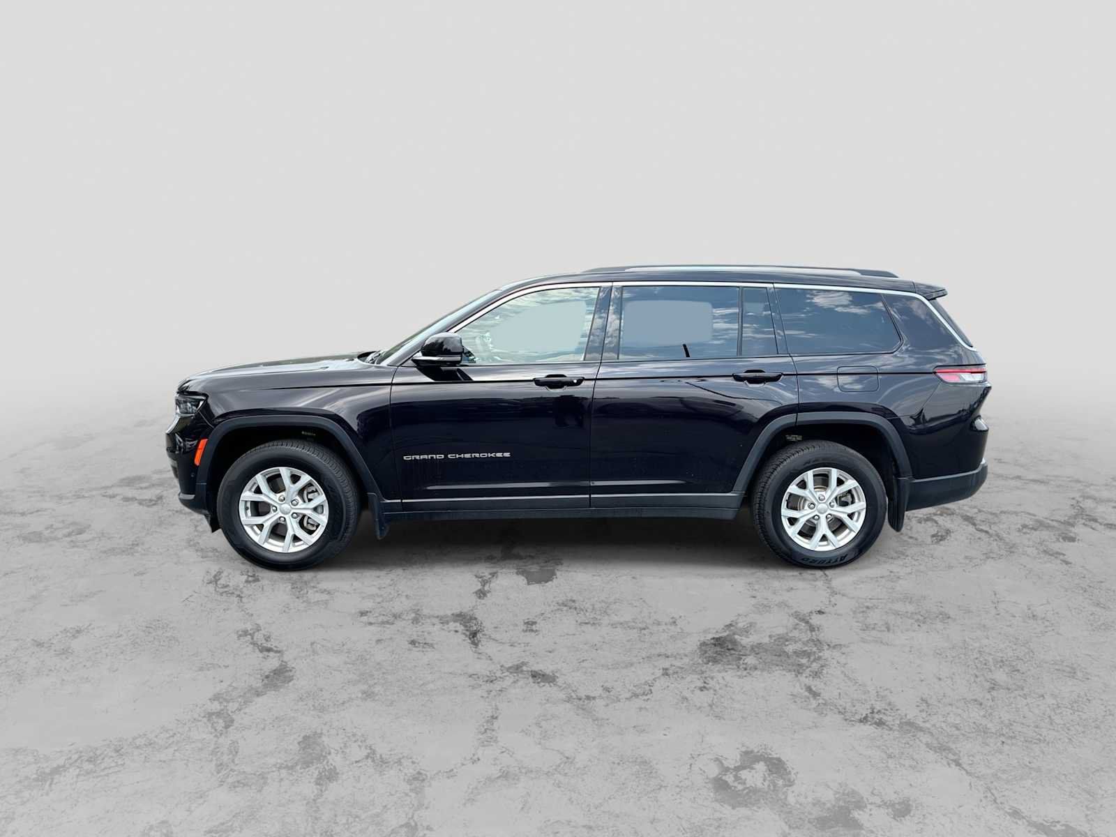 Used 2023 Jeep Grand Cherokee L Limited w/ Luxury Tech Group II AWD/4WD image 5