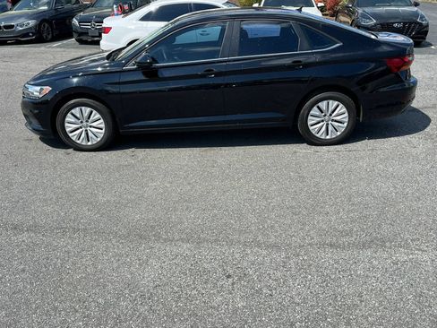 Used 2019 Volkswagen Jetta S FWD image 4