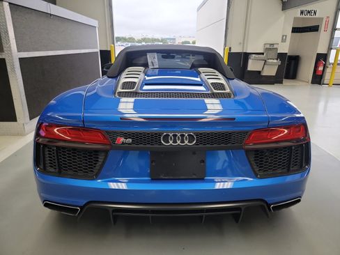 Used 2018 Audi R8 V10 AWD/4WD image 13