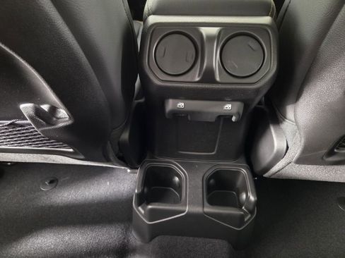 New 2026 Jeep Gladiator Sport image 18