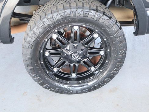Used 2013 Ford F150 Platinum RWD image 40