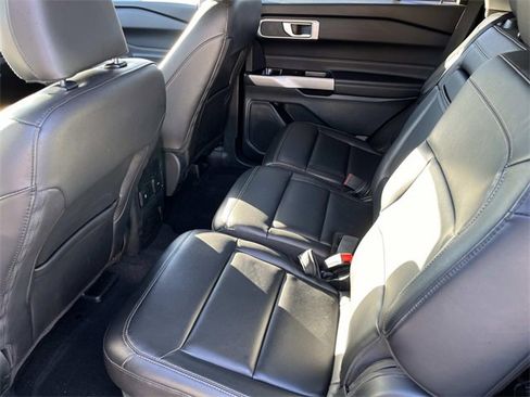 Used 2023 Ford Explorer XLT w/ Equipment Group 202A image 17