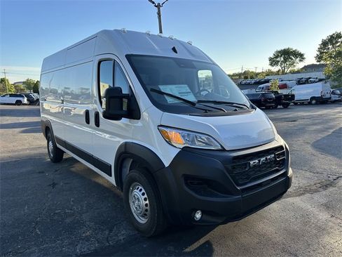 New 2026 RAM ProMaster 2500 w/ Convenience Group image 4