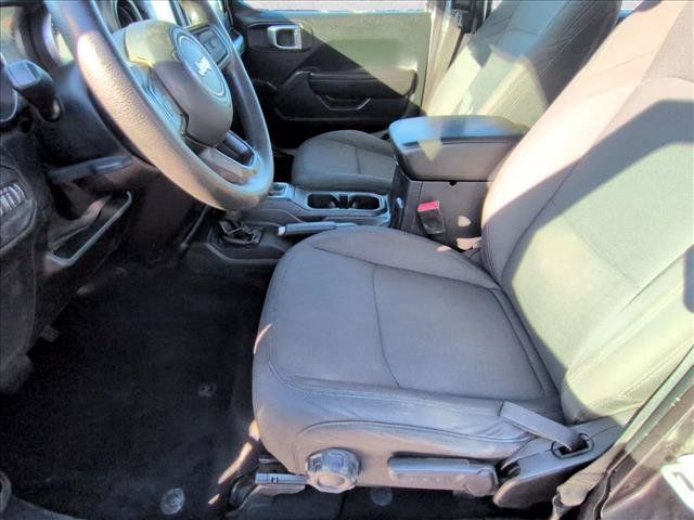 Used 2020 Jeep Wrangler Unlimited Sport AWD/4WD image 15