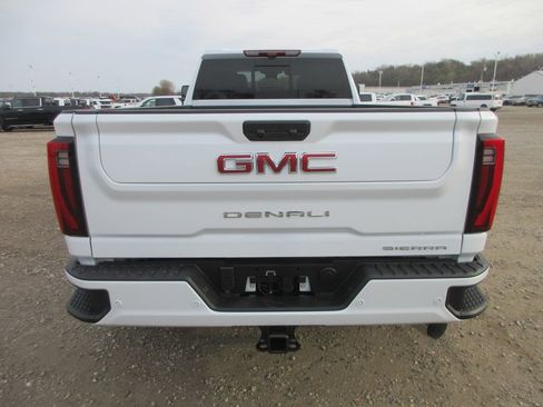 New 2026 GMC Sierra 3500 Denali w/ Denali Reserve Package AWD/4WD image 6