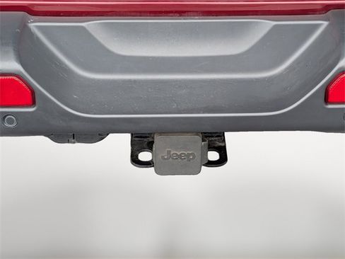 Certified 2021 Jeep Wrangler Unlimited Sahara image 33