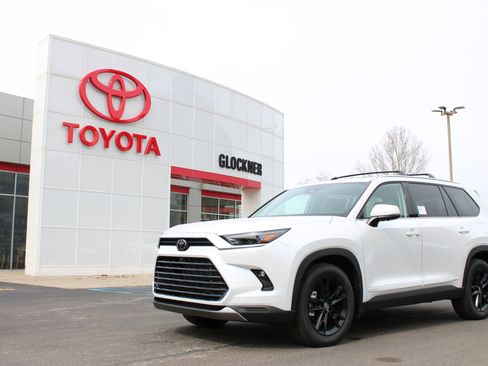 New 2026 Toyota Grand Highlander Platinum image 4