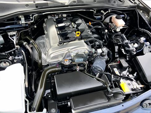Used 2025 MAZDA MX-5 Miata RF Grand Touring RWD image 28