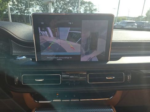 Certified 2024 Lincoln Aviator Black Label w/ Dynamic Handling Package AWD/4WD image 42