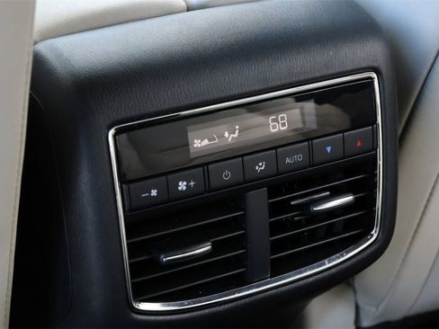 Used 2023 MAZDA CX-9 Signature image 31