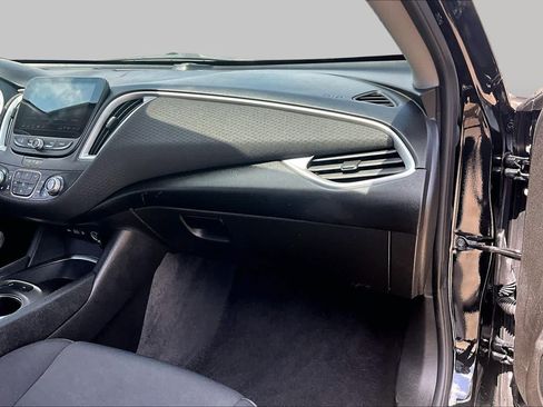 Used 2024 Chevrolet Malibu LT FWD image 19