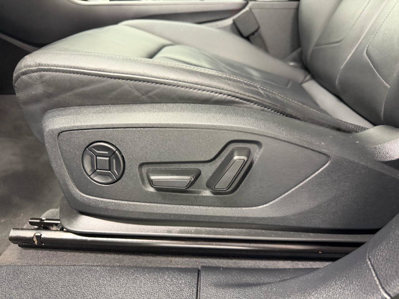 Used 2022 Audi Q3 2.0T Premium w/ Convenience Package AWD/4WD image 7