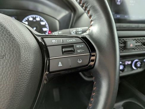 Used 2023 Honda HR-V Sport image 6