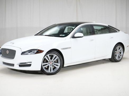 Used 2016 Jaguar XJ L Portfolio image 1