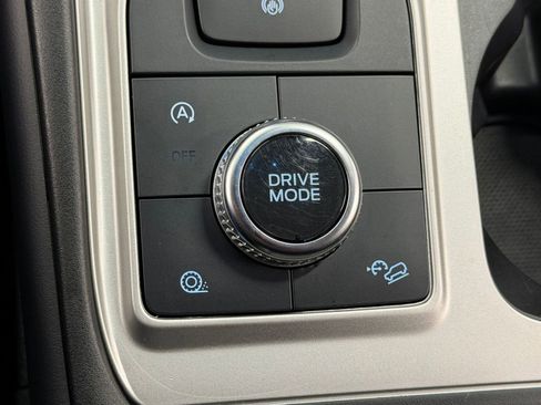 Used 2024 Ford Explorer XLT w/ Class IV Trailer Tow Package image 28