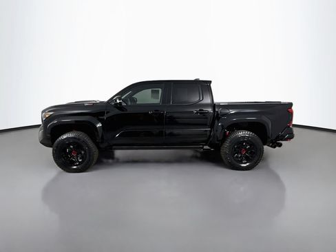 Certified 2025 Toyota Tacoma TRD Pro AWD/4WD image 4