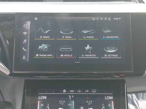 Used 2024 Audi Q8 e-tron Premium Plus w/ Premium Plus Package AWD/4WD image 24