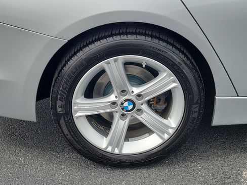 Used 2015 BMW 320i xDrive Sedan AWD/4WD image 6