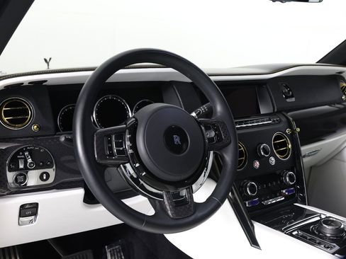 Certified 2023 Rolls-Royce Cullinan Black Badge w/ Driver's Package image 4