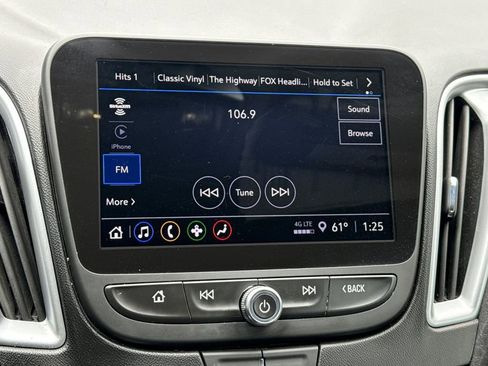 Used 2023 Chevrolet Malibu LT image 28