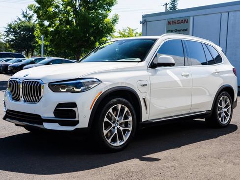Used 2023 BMW X5 xDrive45e AWD/4WD image 3