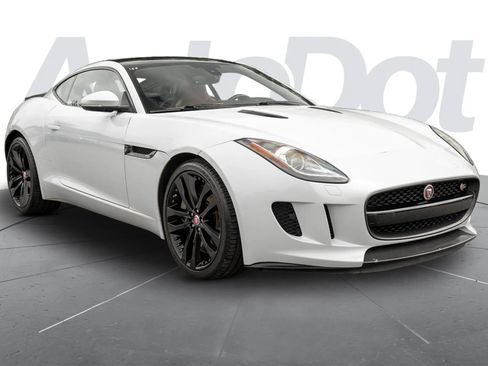 Used 2016 Jaguar F-TYPE S RWD image 4