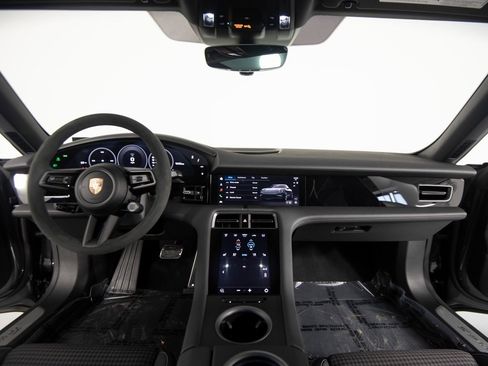 New 2026 Porsche Taycan 4S image 28