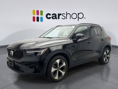 Used 2023 Volvo XC40 B5 Plus w/ Driver Assist Package
