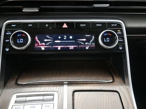Used 2024 Genesis GV80 2.5T AWD/4WD image 6