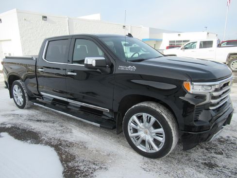 Certified 2022 Chevrolet Silverado 1500 High Country w/ High Country Premium Package image 3