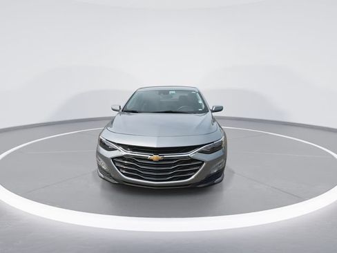 Used 2025 Chevrolet Malibu LT FWD image 3