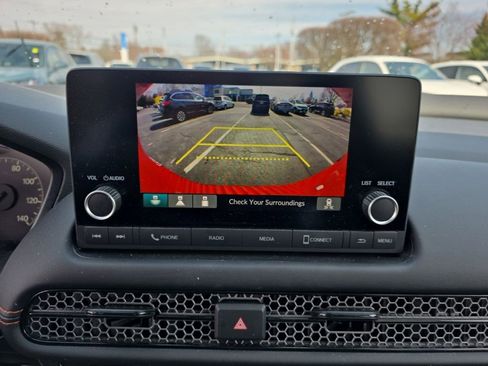 Used 2025 Honda HR-V Sport image 16