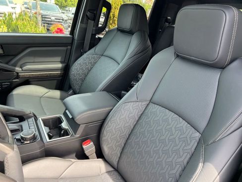 Used 2026 Toyota Tacoma Limited AWD/4WD image 15