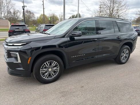 Certified 2025 Chevrolet Traverse LT FWD image 7