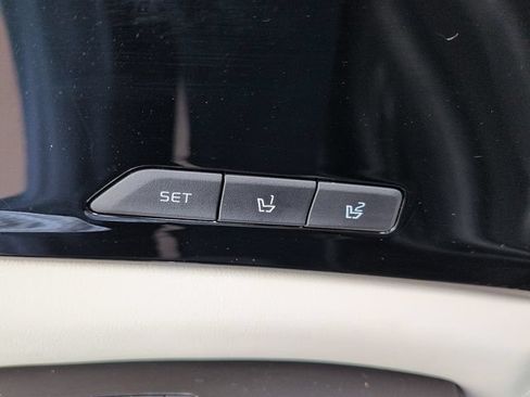 Used 2024 Kia Carnival SX Prestige FWD image 16