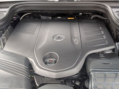 Certified 2025 Mercedes-Benz GLE 450 4MATIC image 42