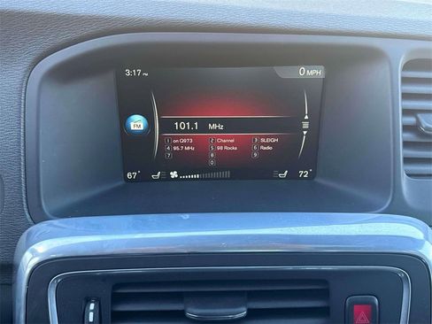 Used 2016 Volvo S60 T5 Premier w/ Convenience Package image 19