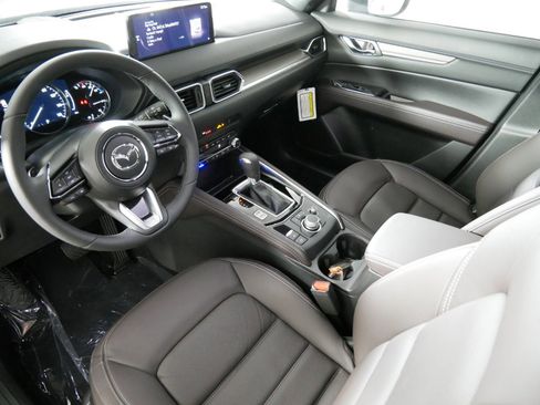 New 2025 MAZDA CX-5 Signature image 4