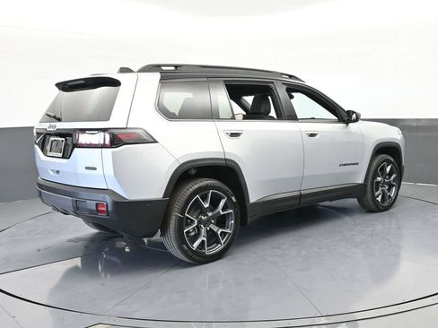 New 2026 Jeep Cherokee Overland image 6