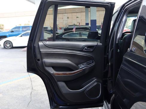 Used 2018 Chevrolet Tahoe LT RWD image 11