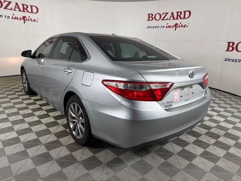 Used 2016 Toyota Camry XLE FWD image 9