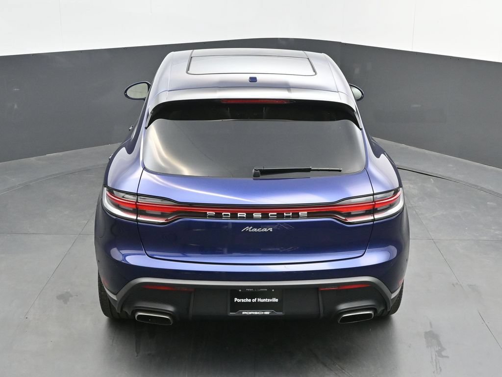 Certified 2026 Porsche Macan AWD/4WD image 29