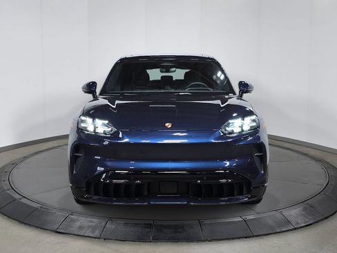 New 2026 Porsche Cayenne Electric AWD/4WD image 10