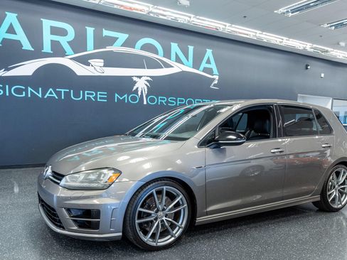 Used 2017 Volkswagen Golf 4-Door AWD/4WD image 1