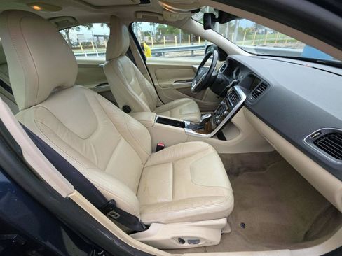 Used 2013 Volvo S60 T5 FWD image 9