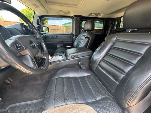 Used 2005 HUMMER H2 SUT w/ Preferred Equipment Group AWD/4WD image 24