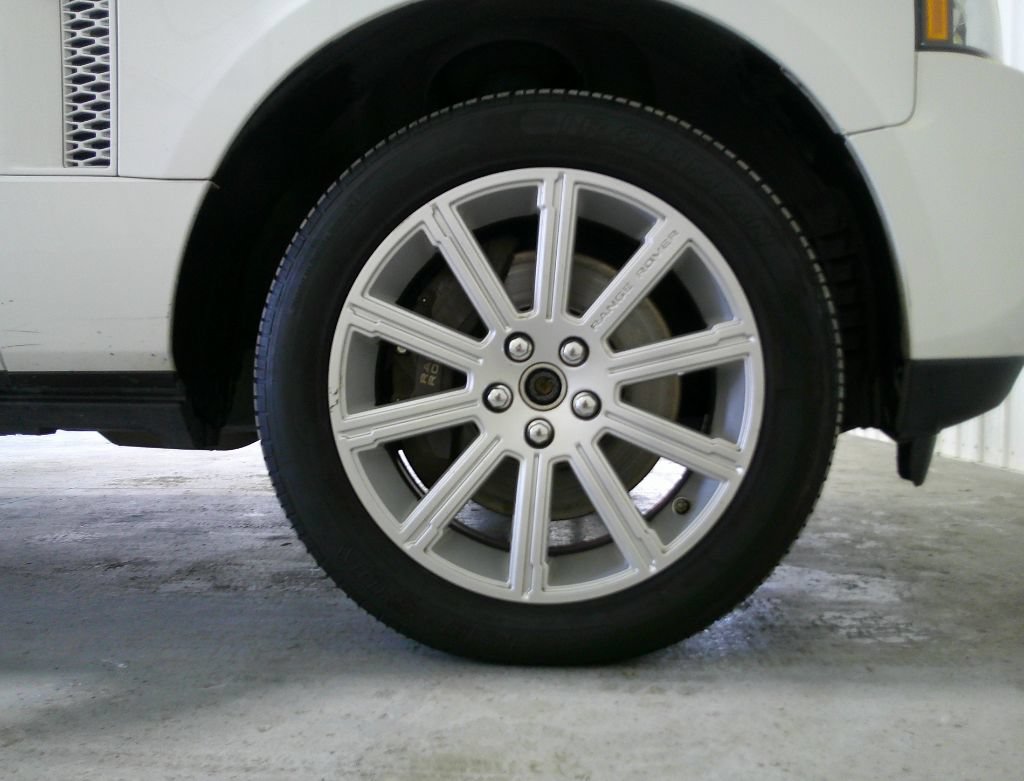 Used 2012 Land Rover Range Rover Supercharged AWD/4WD image 12