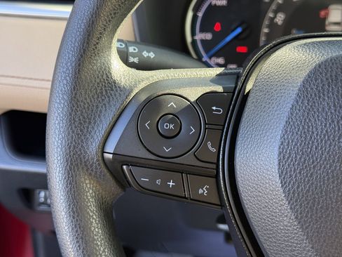 Used 2023 Toyota RAV4 LE image 25