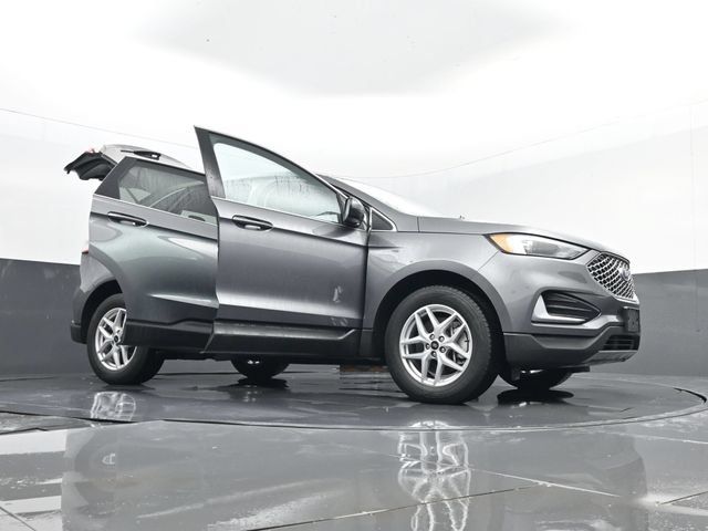 Used 2024 Ford Edge SEL AWD/4WD image 31