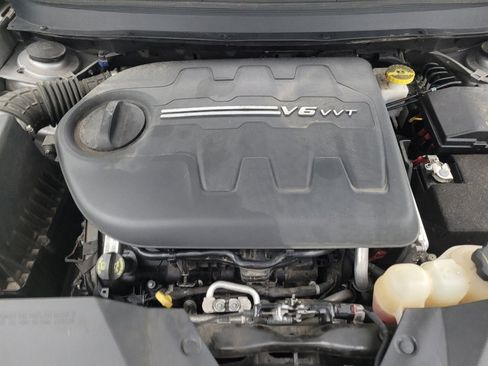 Used 2020 Jeep Cherokee Limited AWD/4WD image 30
